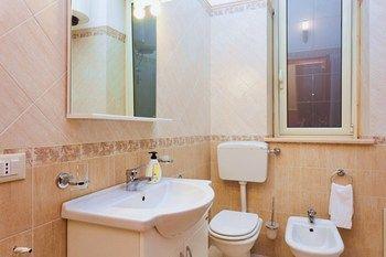 Maison 37, Center, 3 Bedrooms Exclusive Use Apartment Palermo